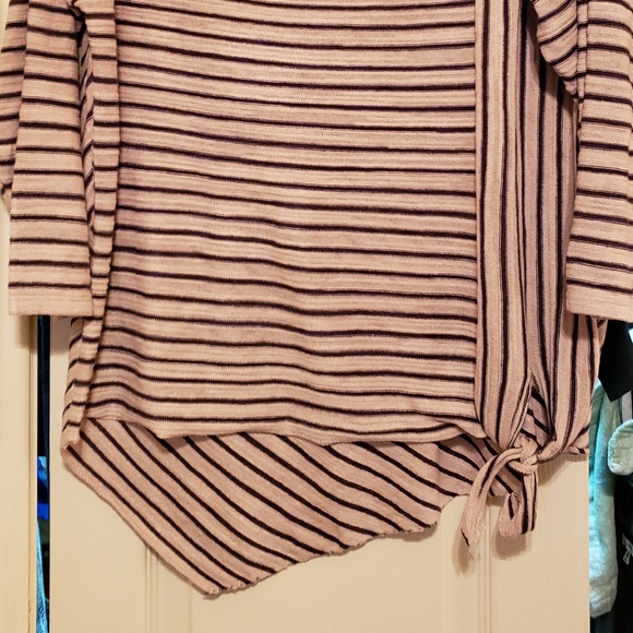 Shirt - Picture 2 of 3